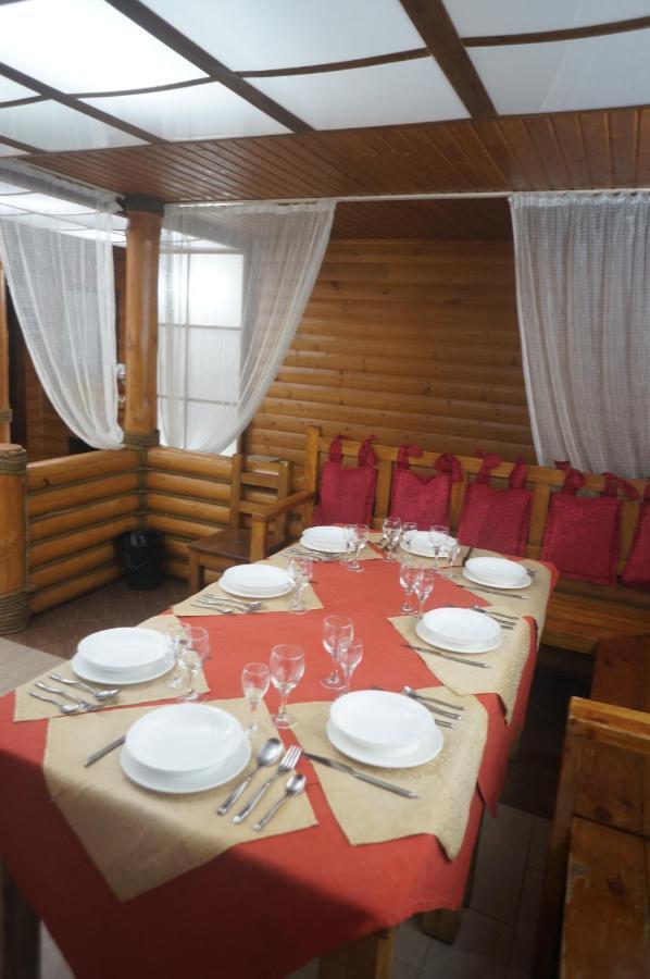 Galirad Hotel Ustʼ-Kamenogorsk Exterior foto